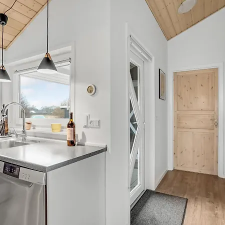 Nyaraló 3 Bedroom Pet Friendly In Tarm Hemmet