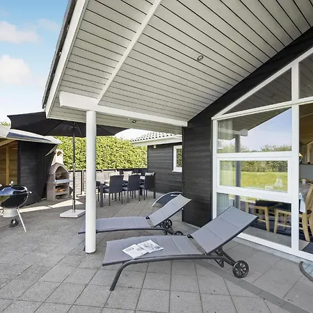Awesome Home In Tarm With Sauna *